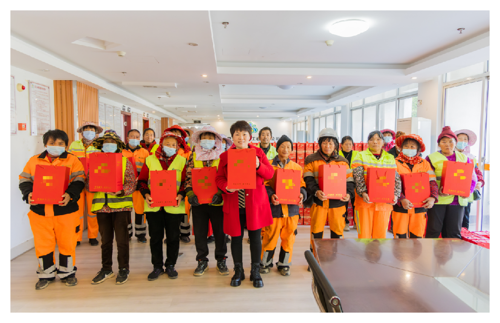 中国教育新闻网-湄洲湾职业技术学院：大学生设计制作“爱心鞋”送给环卫工人