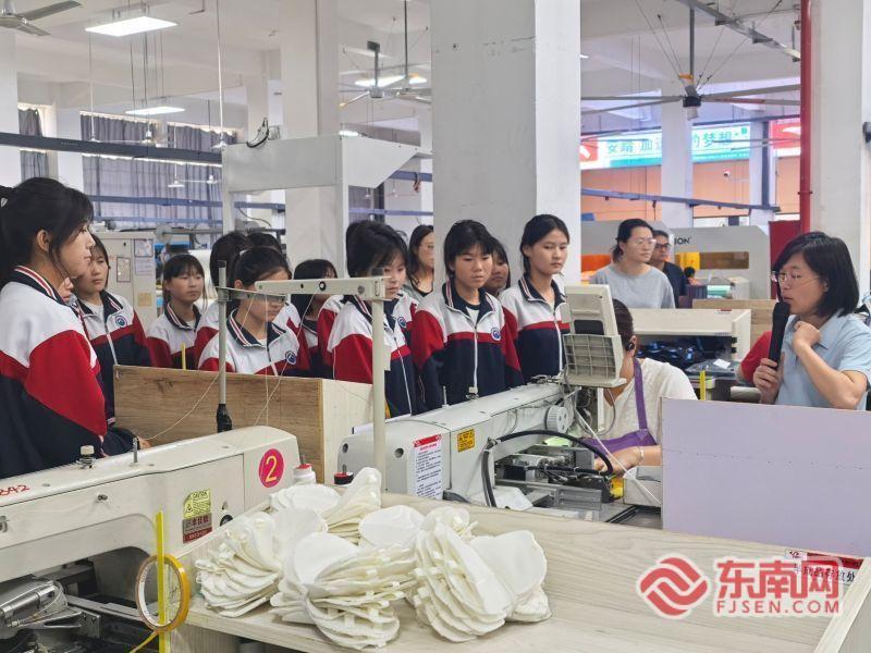 中国教育报-湄洲湾职业技术学院：为宁夏同心中职学生提供制鞋技能培训