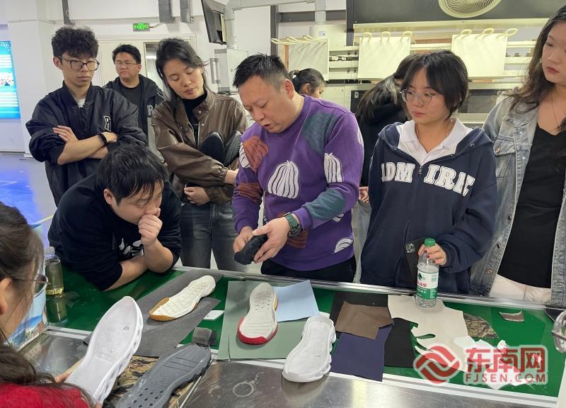 中国教育报-湄洲湾职业技术学院：培训莆田制鞋人才，破解行业发展痛点